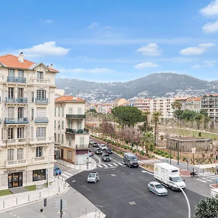 Charming 1 Bdr Downtown *