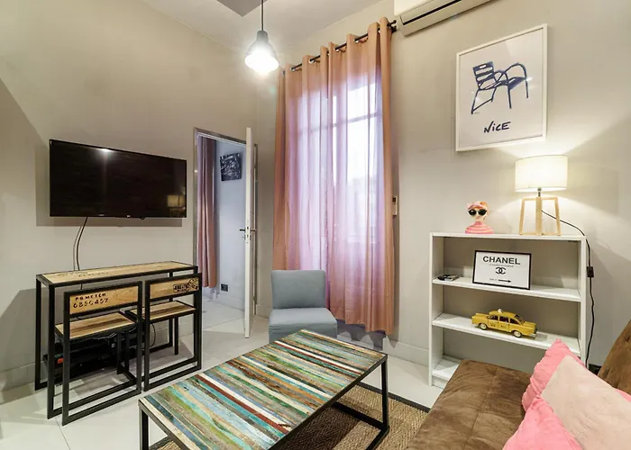 Charming 1 Bdr Downtown Appartement