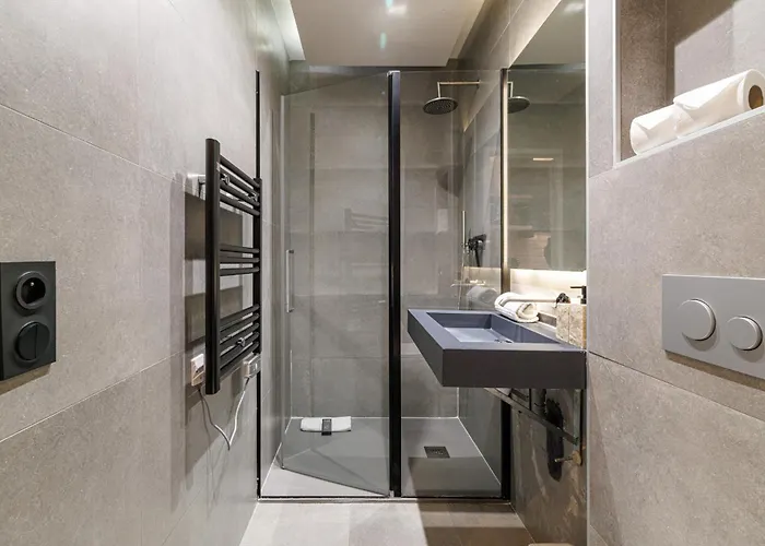 Charming 1 Bdr Downtown Niza
