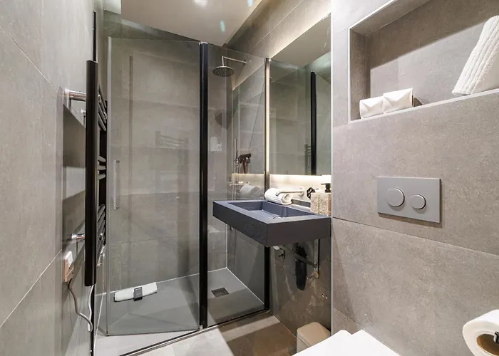 Charming 1 Bdr Downtown Nice