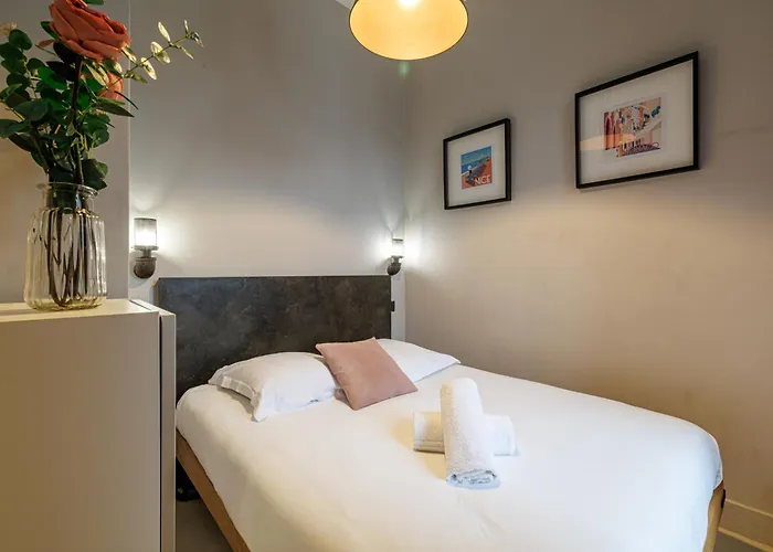 아파트 Charming 1 Bdr Downtown 니스